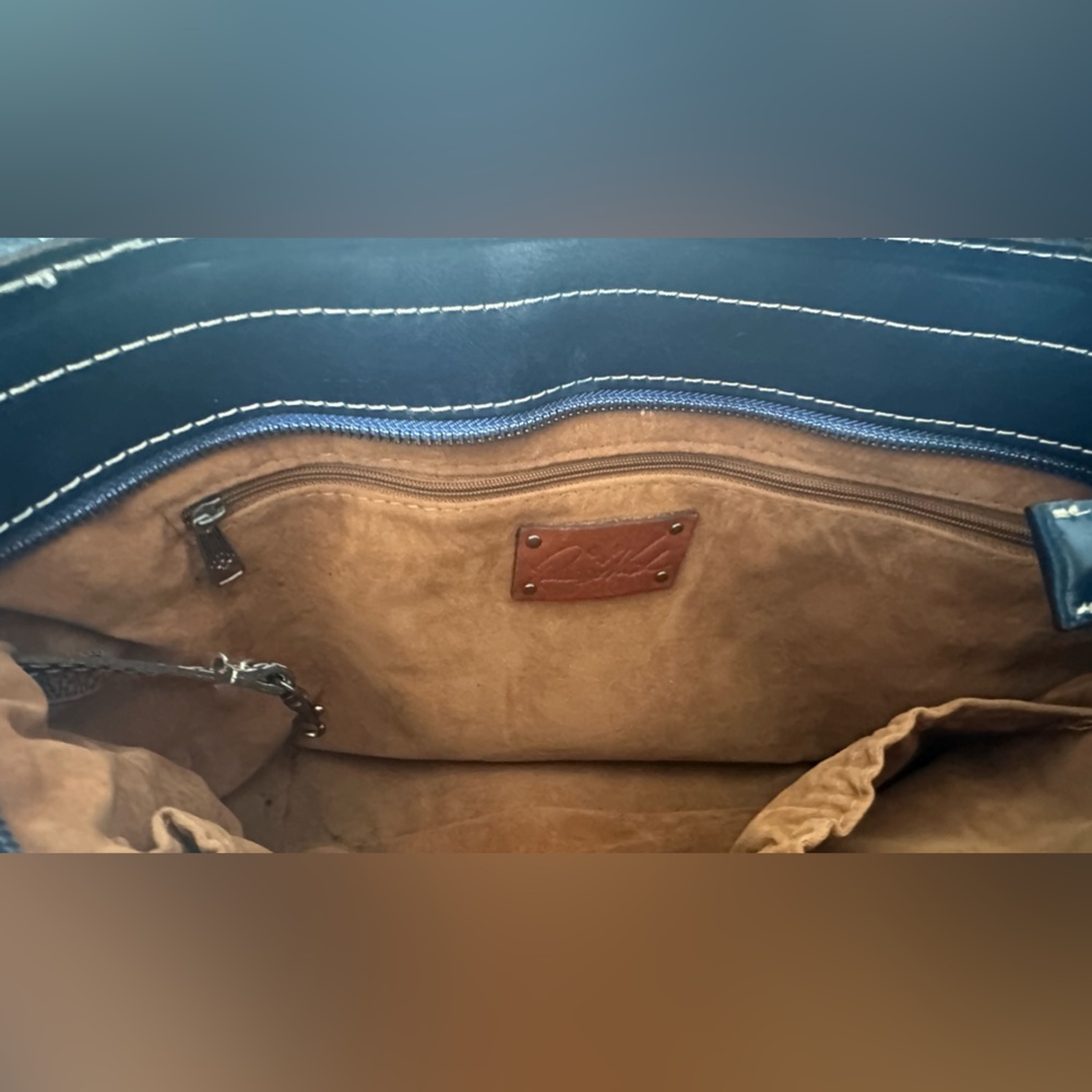 Patricia Nash Denim & Daisies Bag - Picture 8 of 16